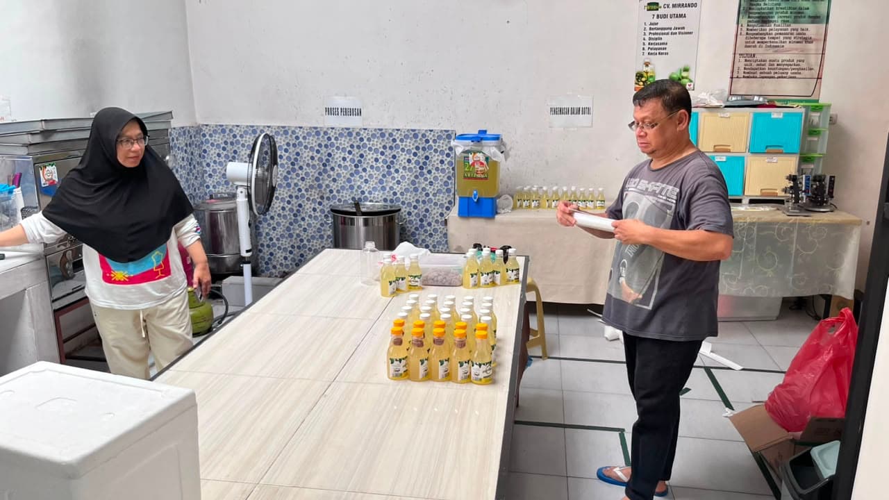 Foto proses produksi Mirrando
